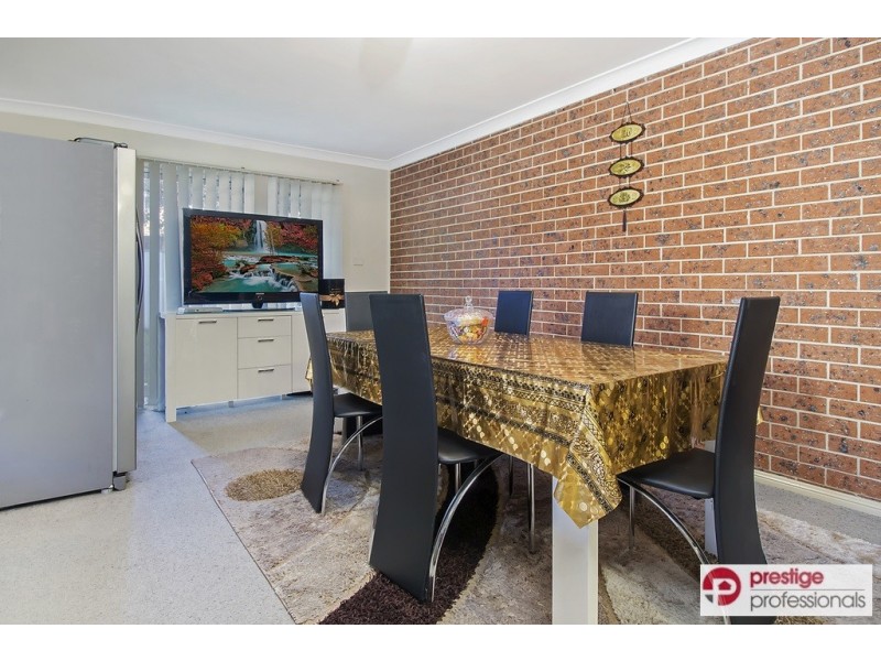 136A Renton Avenue, Moorebank NSW 2170