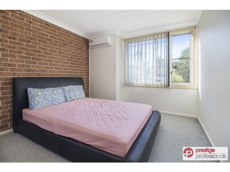 136A Renton Avenue, Moorebank NSW 2170