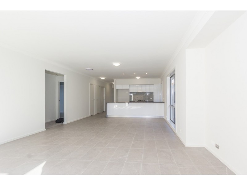 5 Desmond Avenue, Moorebank NSW 2170