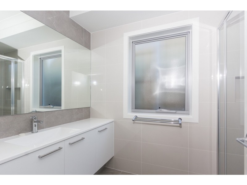 5 Desmond Avenue, Moorebank NSW 2170