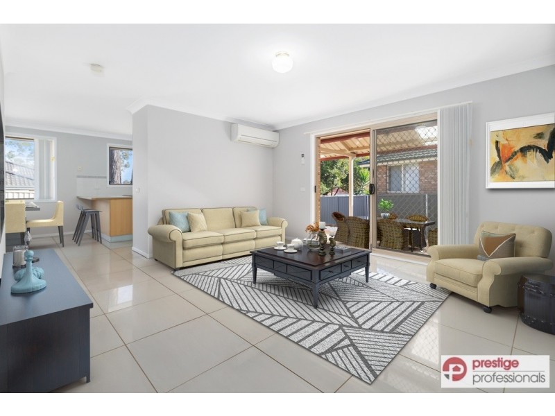 15 Merrang Court, Wattle Grove NSW 2173