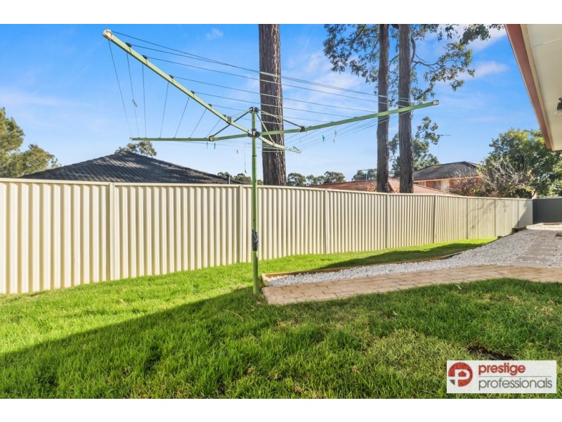 15 Merrang Court, Wattle Grove NSW 2173