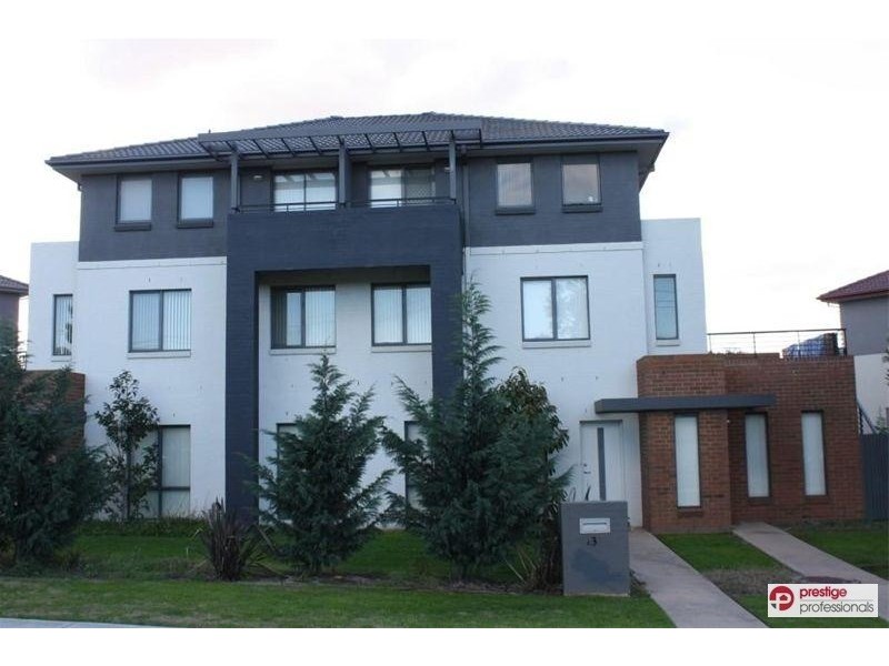 1/3 Macarthur Drive, Holsworthy NSW 2173