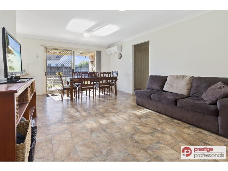 7 Yallum Court, Wattle Grove NSW 2173