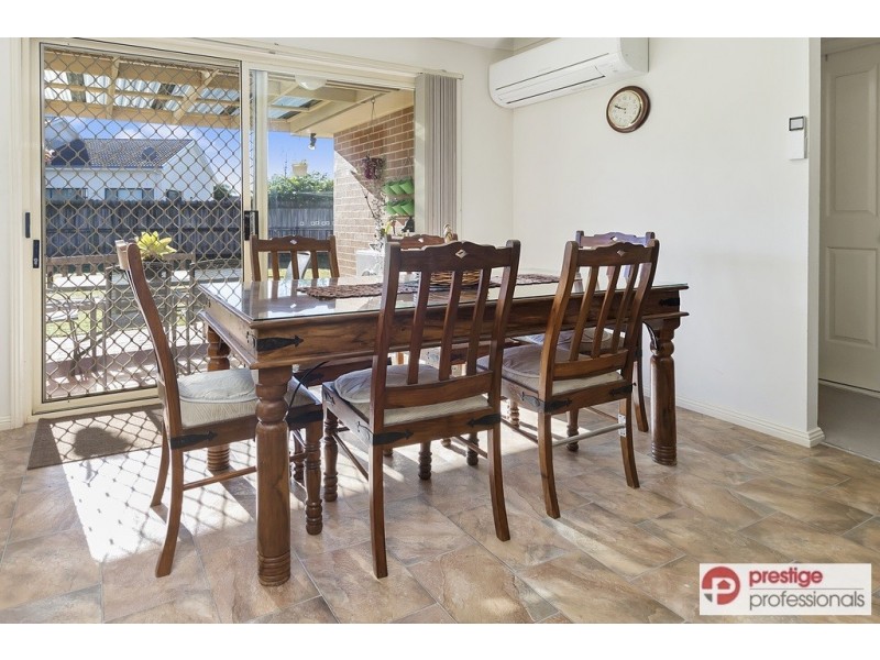 7 Yallum Court, Wattle Grove NSW 2173