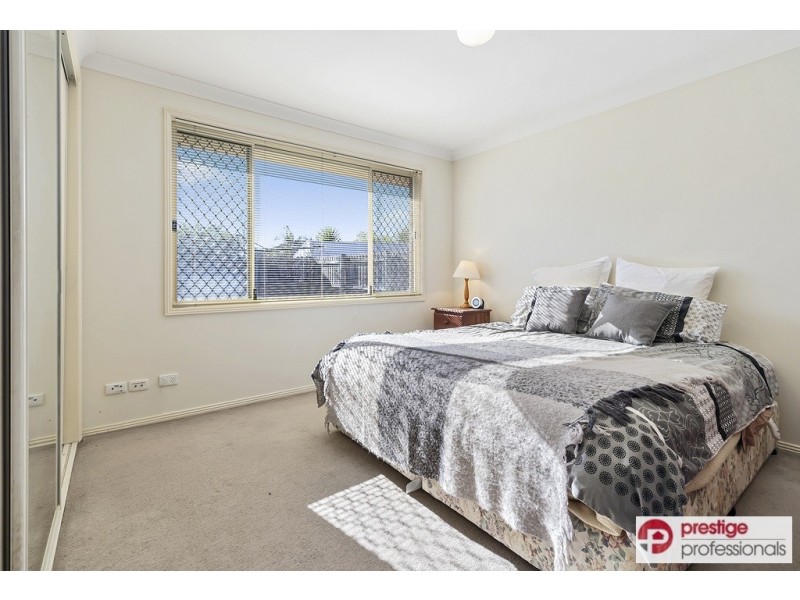 7 Yallum Court, Wattle Grove NSW 2173