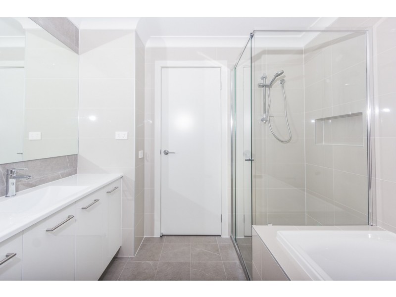 10 Boyce Street, Moorebank NSW 2170