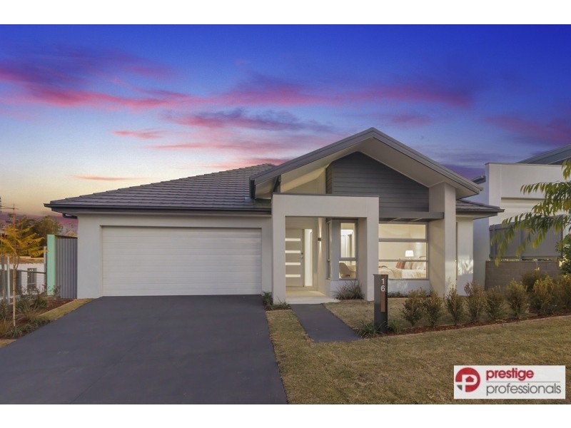 16 Desmond Avenue, Moorebank NSW 2170