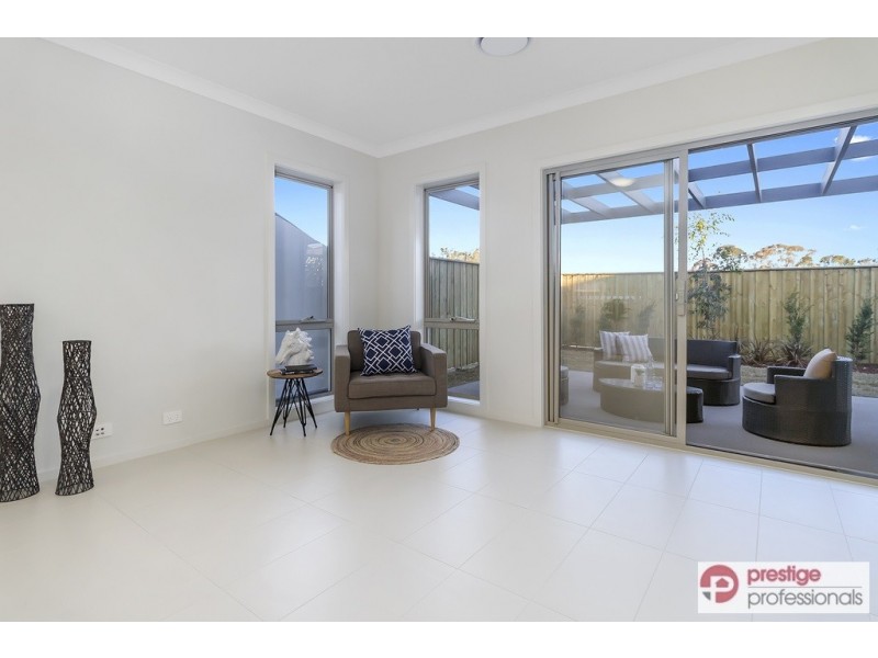 16 Desmond Avenue, Moorebank NSW 2170