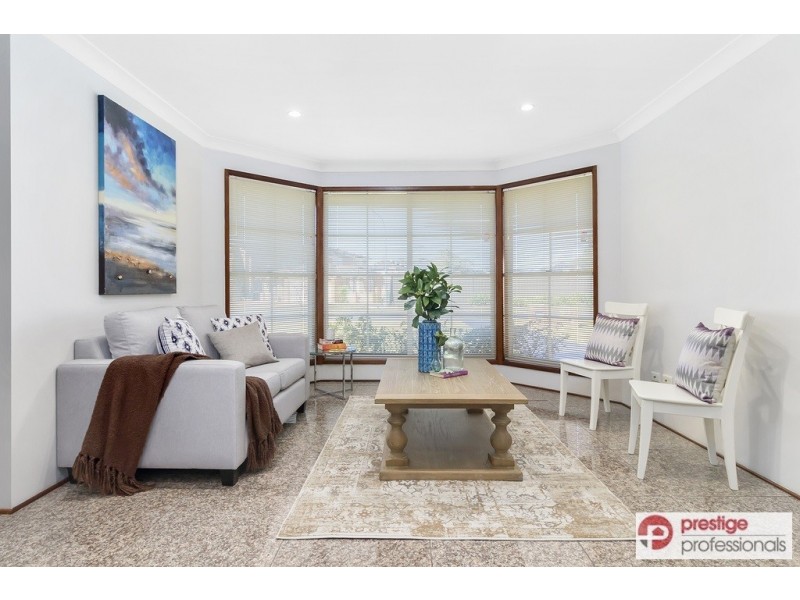 8 Pedder Court, Wattle Grove NSW 2173