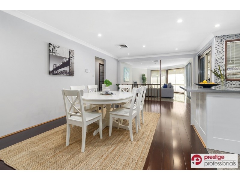 8 Pedder Court, Wattle Grove NSW 2173