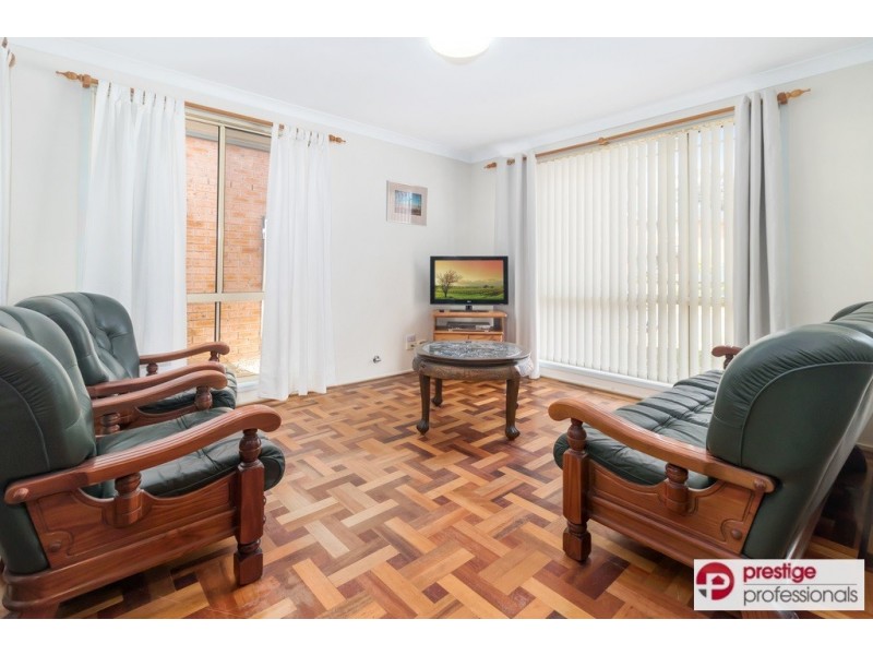 18 Jimbour Court, Wattle Grove NSW 2173