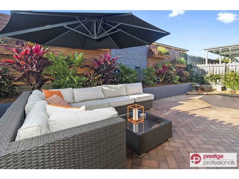 6 Eildon Court, Wattle Grove NSW 2173