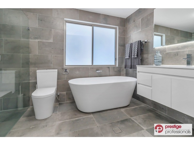 10 Jaquetta Close, Cecil Hills NSW 2171