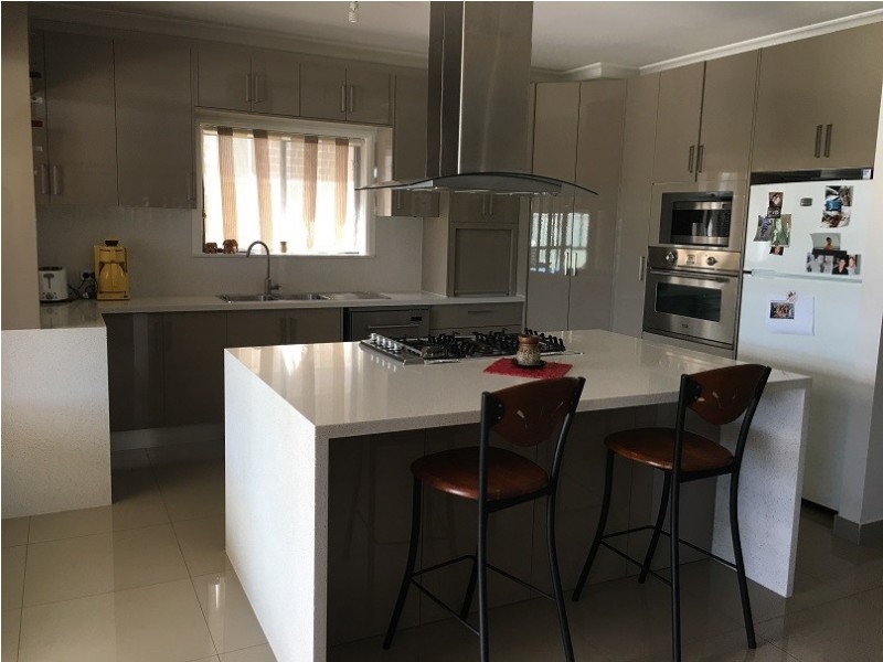 12 Lilli Pilli Drive, Pleasure Point NSW 2172