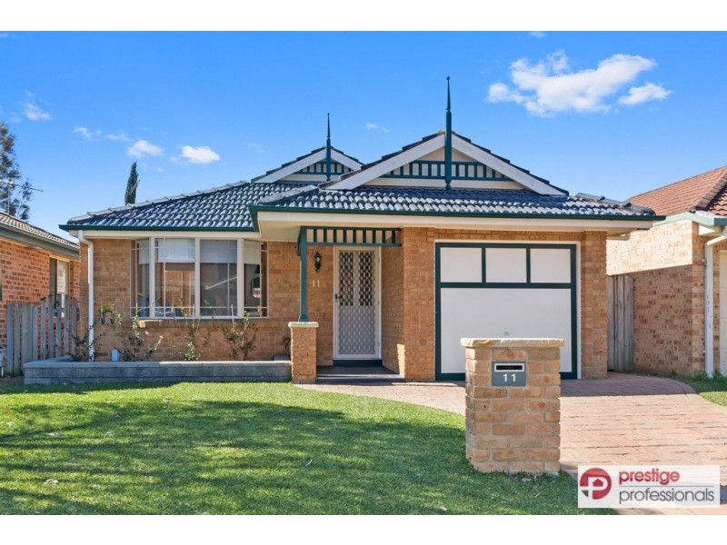 11 Kew Gardens Court, Wattle Grove NSW 2173