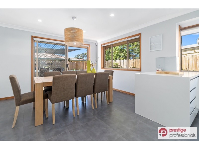 11 Kew Gardens Court, Wattle Grove NSW 2173