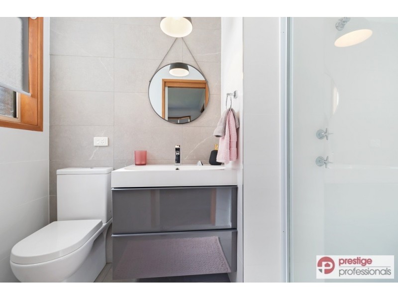 11 Kew Gardens Court, Wattle Grove NSW 2173