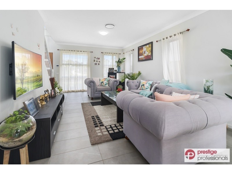 29 Greenview Drive, Moorebank NSW 2170