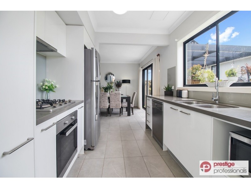 29 Greenview Drive, Moorebank NSW 2170