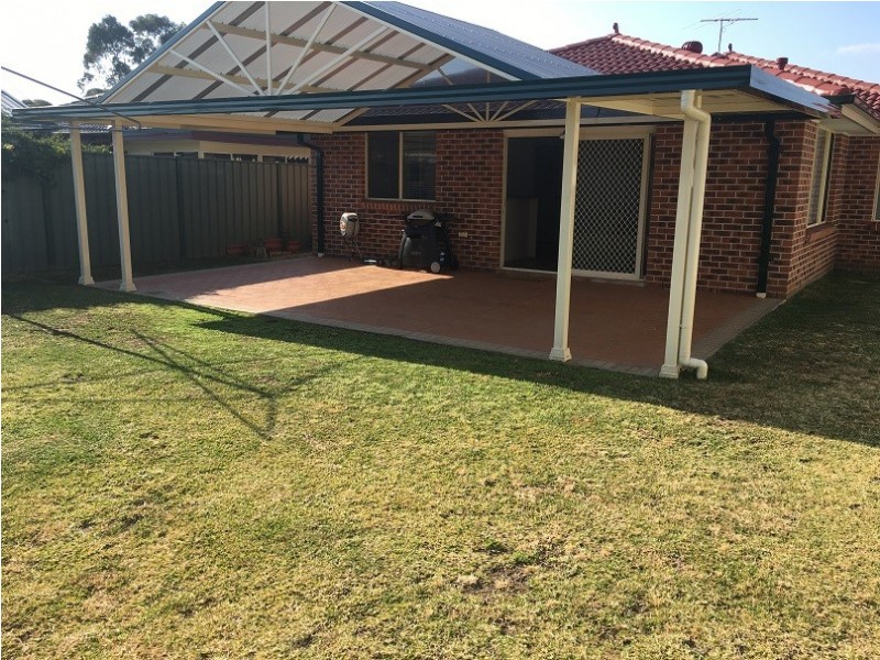 18 Gracemere Court, Wattle Grove NSW 2173