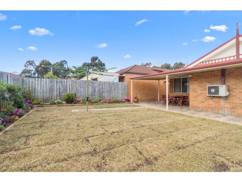 18 Jimbour Court, Wattle Grove NSW 2173