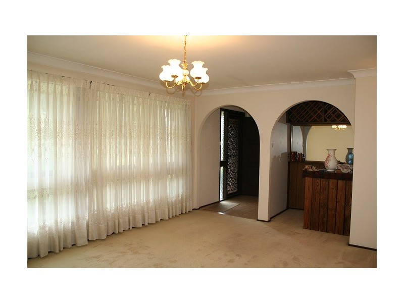 3 Magree Crescent, Chipping Norton NSW 2170