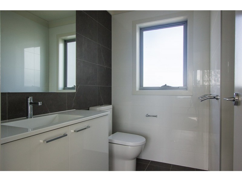 3 Nairn Avenue, Moorebank NSW 2170