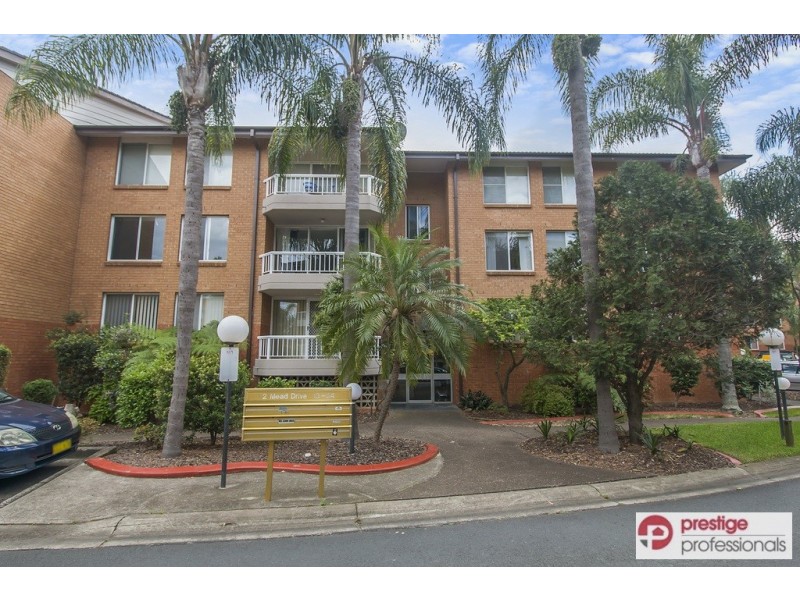 20/2 Mead Drive, Chipping Norton NSW 2170