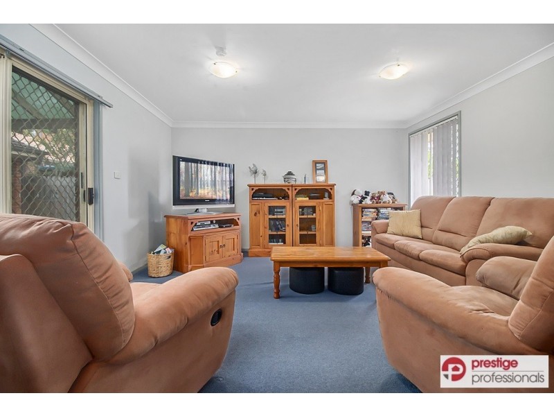 23 Hyde Park Court, Wattle Grove NSW 2173