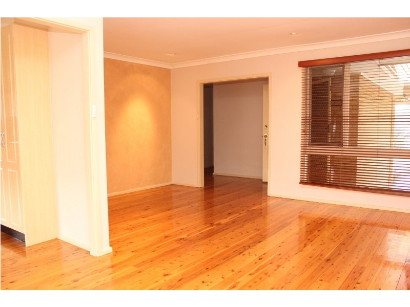 100 Longstaff Avenue, Chipping Norton NSW 2170