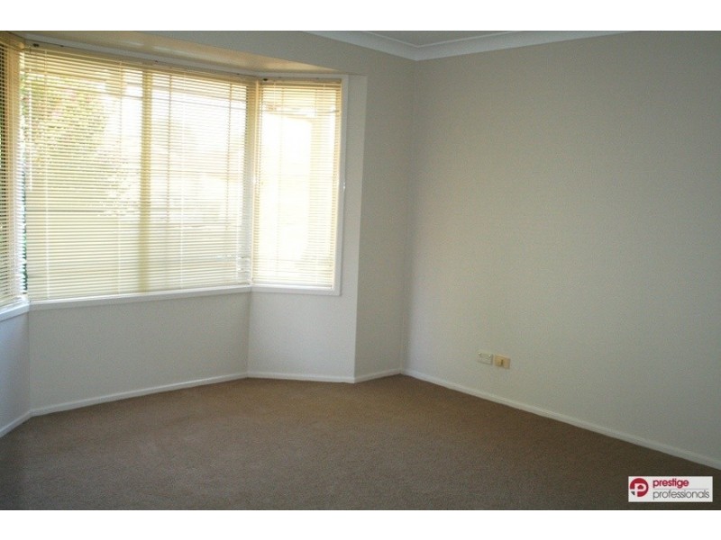 11 Gracemere Court, Wattle Grove NSW 2173