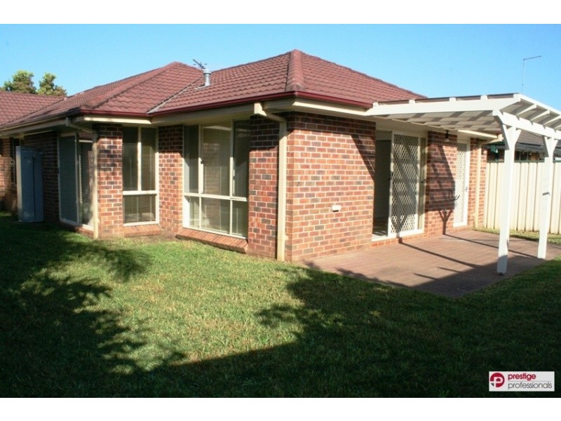 11 Gracemere Court, Wattle Grove NSW 2173