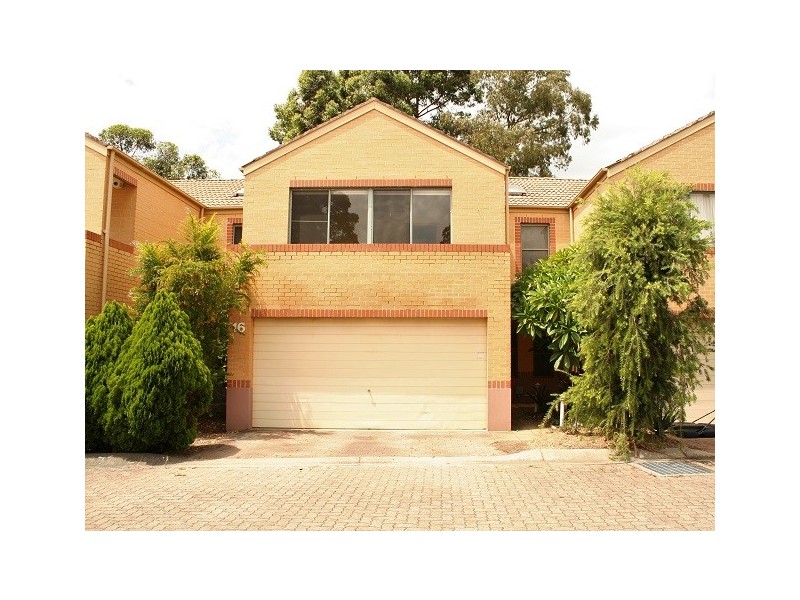 16/20 Continua Court, Wattle Grove NSW 2173