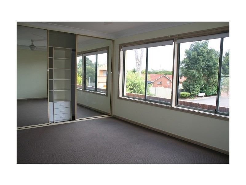 16/20 Continua Court, Wattle Grove NSW 2173
