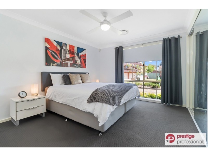 9 Kanangra Court, Wattle Grove NSW 2173