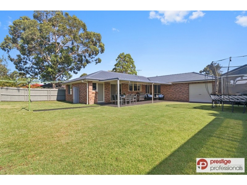 9 Kanangra Court, Wattle Grove NSW 2173