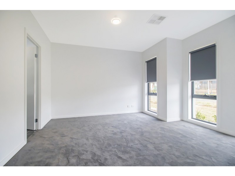 4 Wear Street, Oran Park NSW 2570