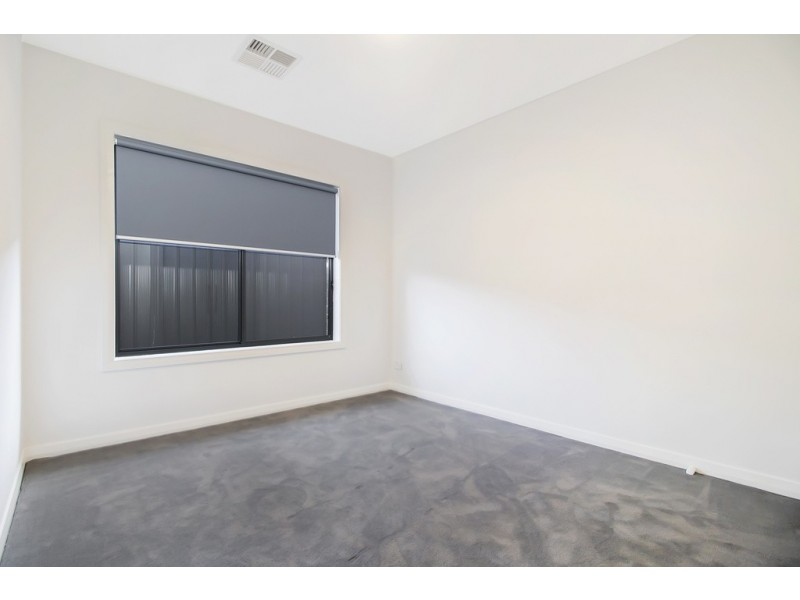 4 Wear Street, Oran Park NSW 2570
