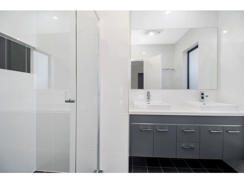 4 Wear Street, Oran Park NSW 2570