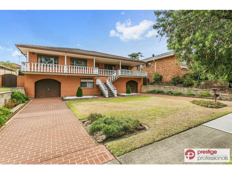 16 Malinya Crescent, Moorebank NSW 2170