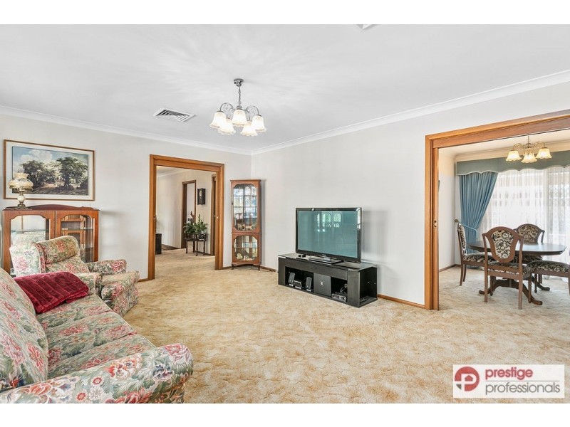 16 Malinya Crescent, Moorebank NSW 2170