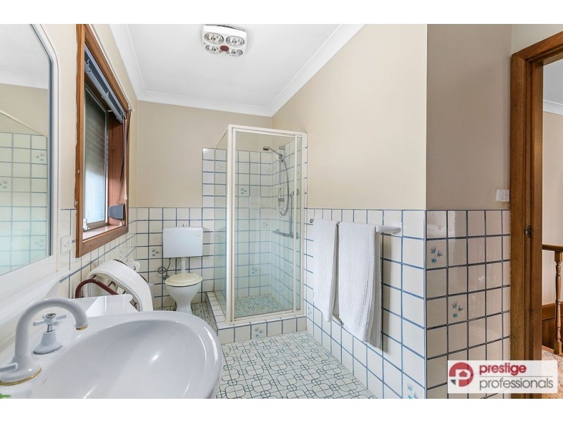 16 Malinya Crescent, Moorebank NSW 2170