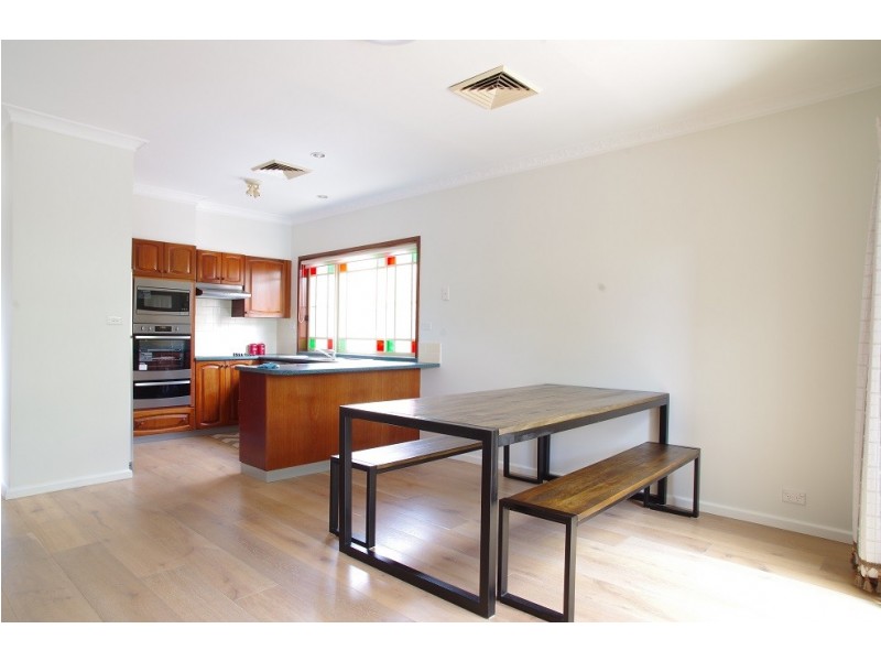 13 Kanangra Court, Wattle Grove NSW 2173