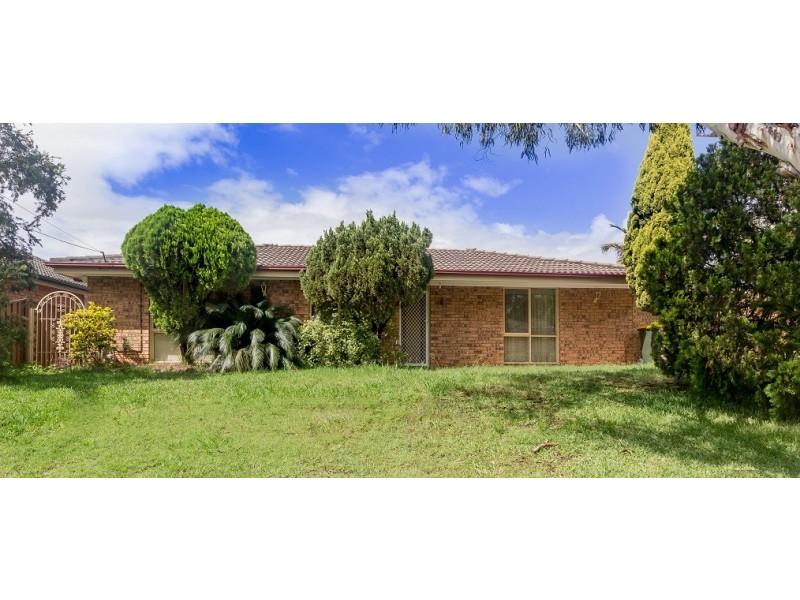 3 Brigalow Avenue, Casula NSW 2170