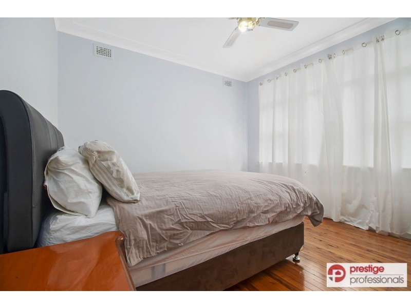 17 Doran Avenue, Lurnea NSW 2170