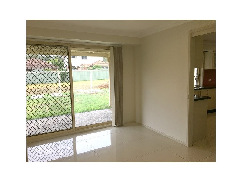 130 Australis Avenue, Wattle Grove NSW 2173