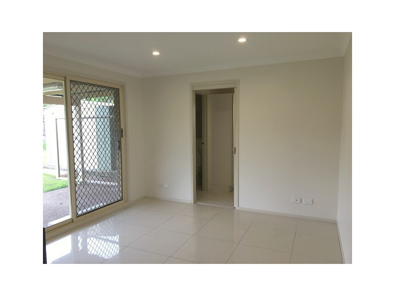 130 Australis Avenue, Wattle Grove NSW 2173