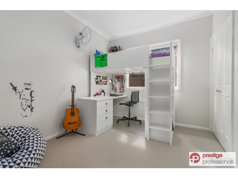 15 Kew Gardens Court, Wattle Grove NSW 2173