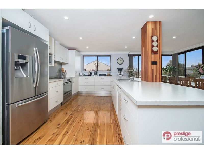 7 Gal Crescent, Moorebank NSW 2170